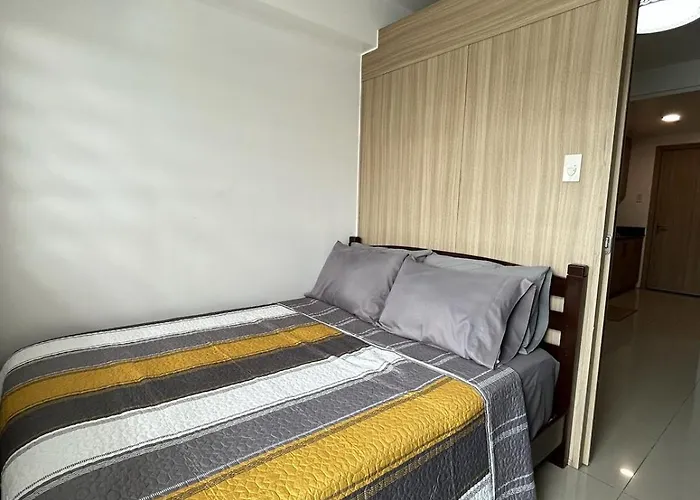 Cozy 1 Bedroom Unit At Shore 1 Residences Mall Of